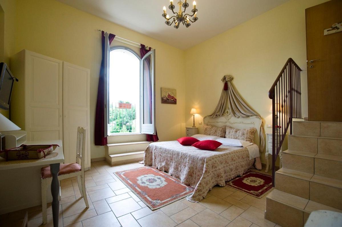 Homelink Poggibonsi - Sogno D'Oro エクステリア 写真